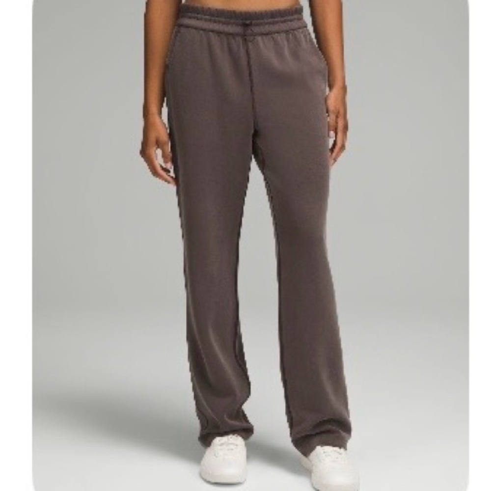 lululemon athletica espresso Brown top and bottom selling as a set!